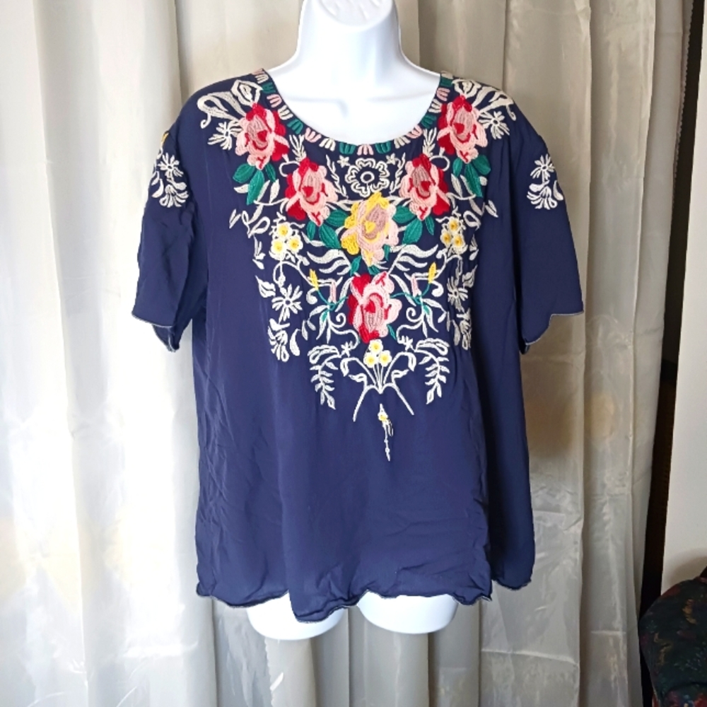 Floral folksy blouse